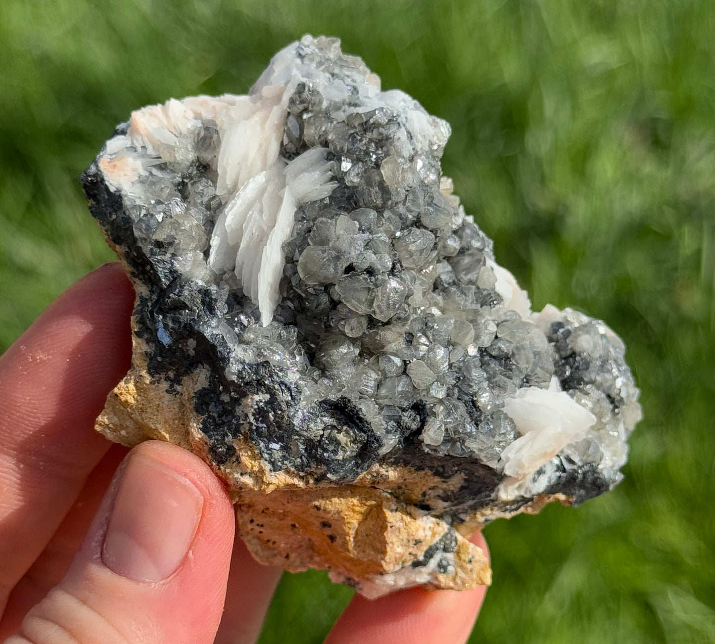 Cerussite, Barite, Galena, Uv reactive, Morocco