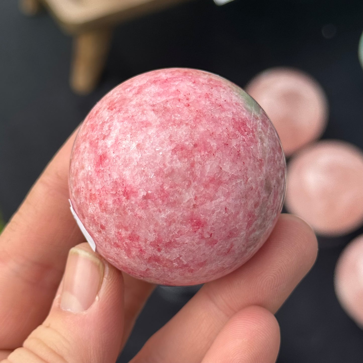 Uv Reactive Thulite Sphere