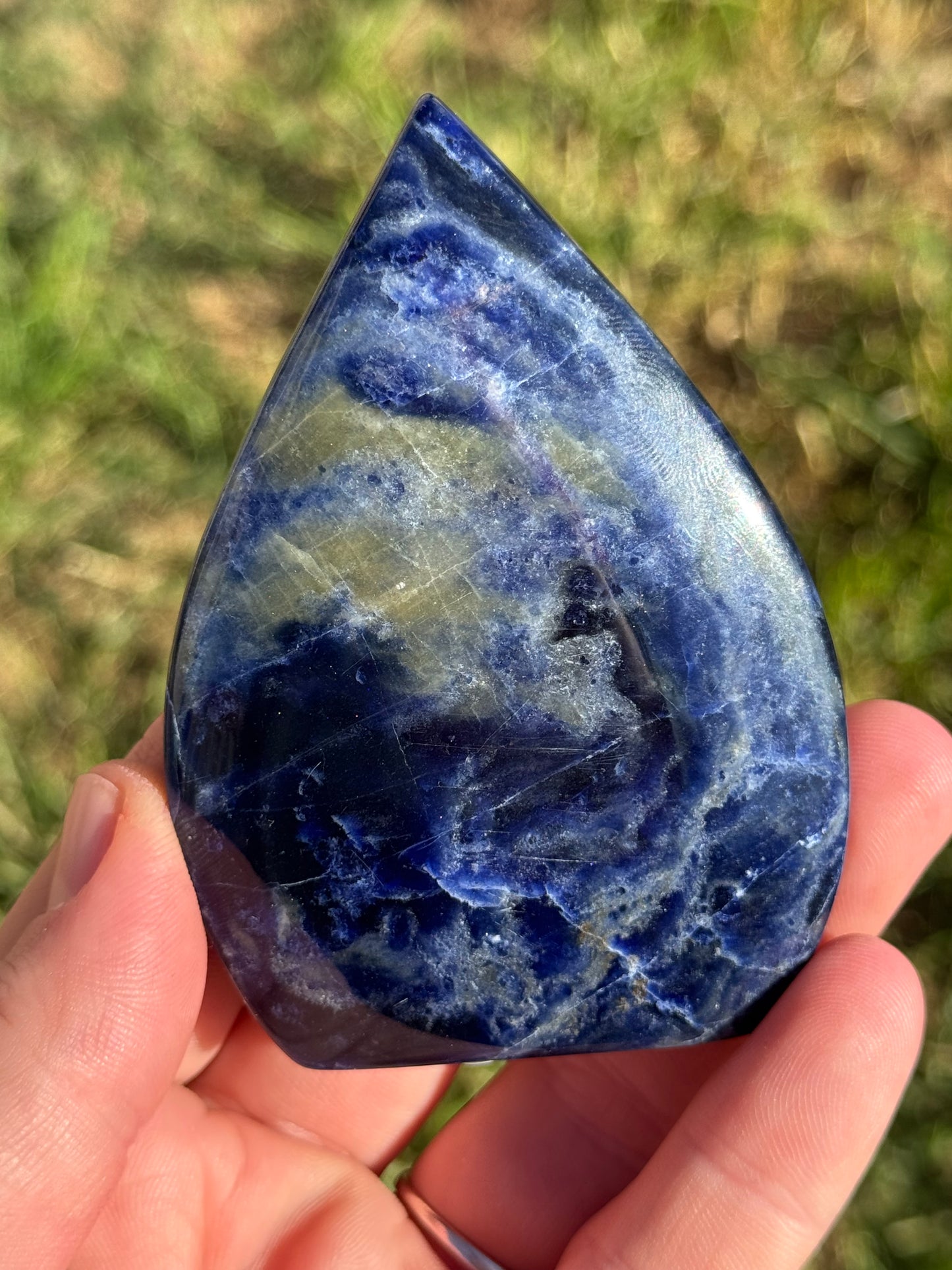 Sodalite Flame UV Reactive