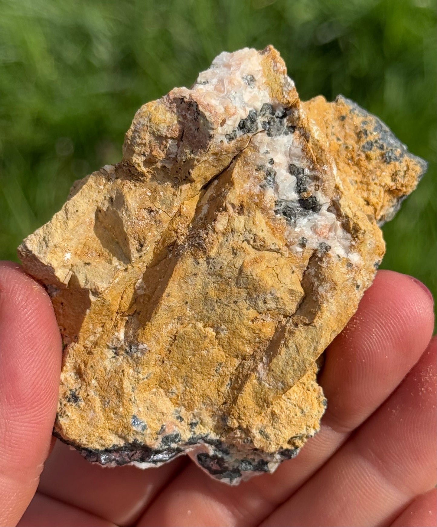 Cerussite, Barite, Galena, Uv reactive, Morocco