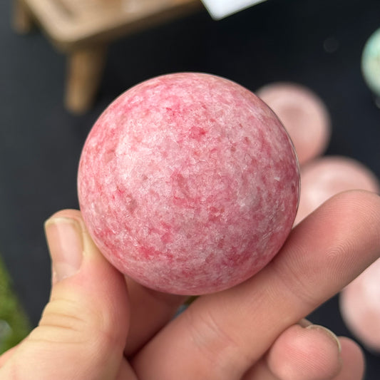 Uv Reactive Thulite Sphere