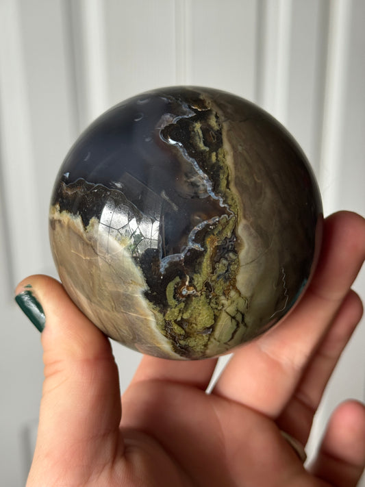 Volcano Agate Sphere UV REACTIVE